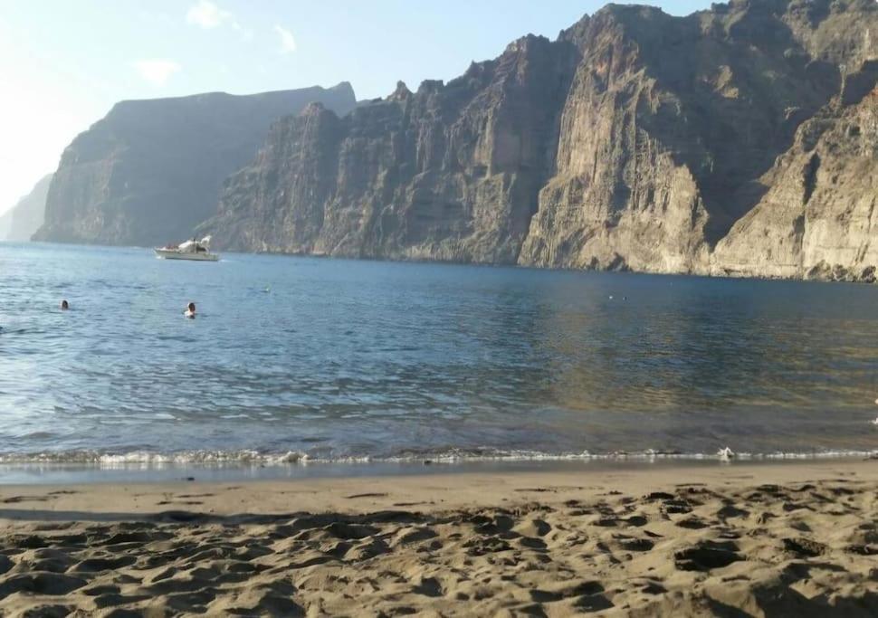 Апартаменты Perfect Getaway In Los Gigantes, Shared Pool-Wifi Акантиладо-де-Лос-Хигантес Экстерьер фото